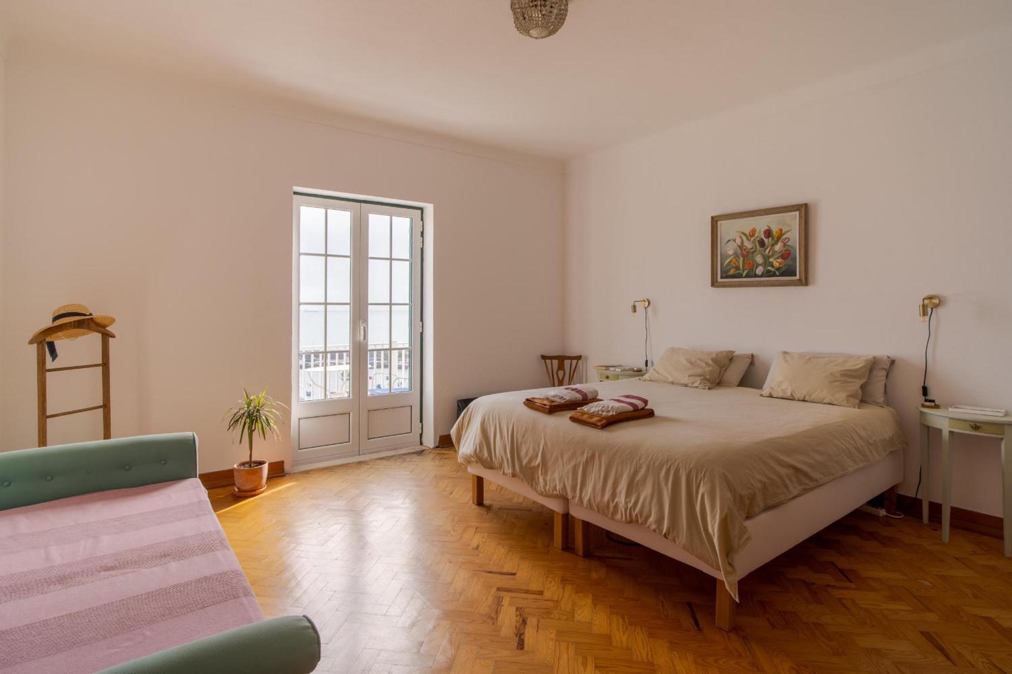 Manas Coliving Apartment Sines Luaran gambar