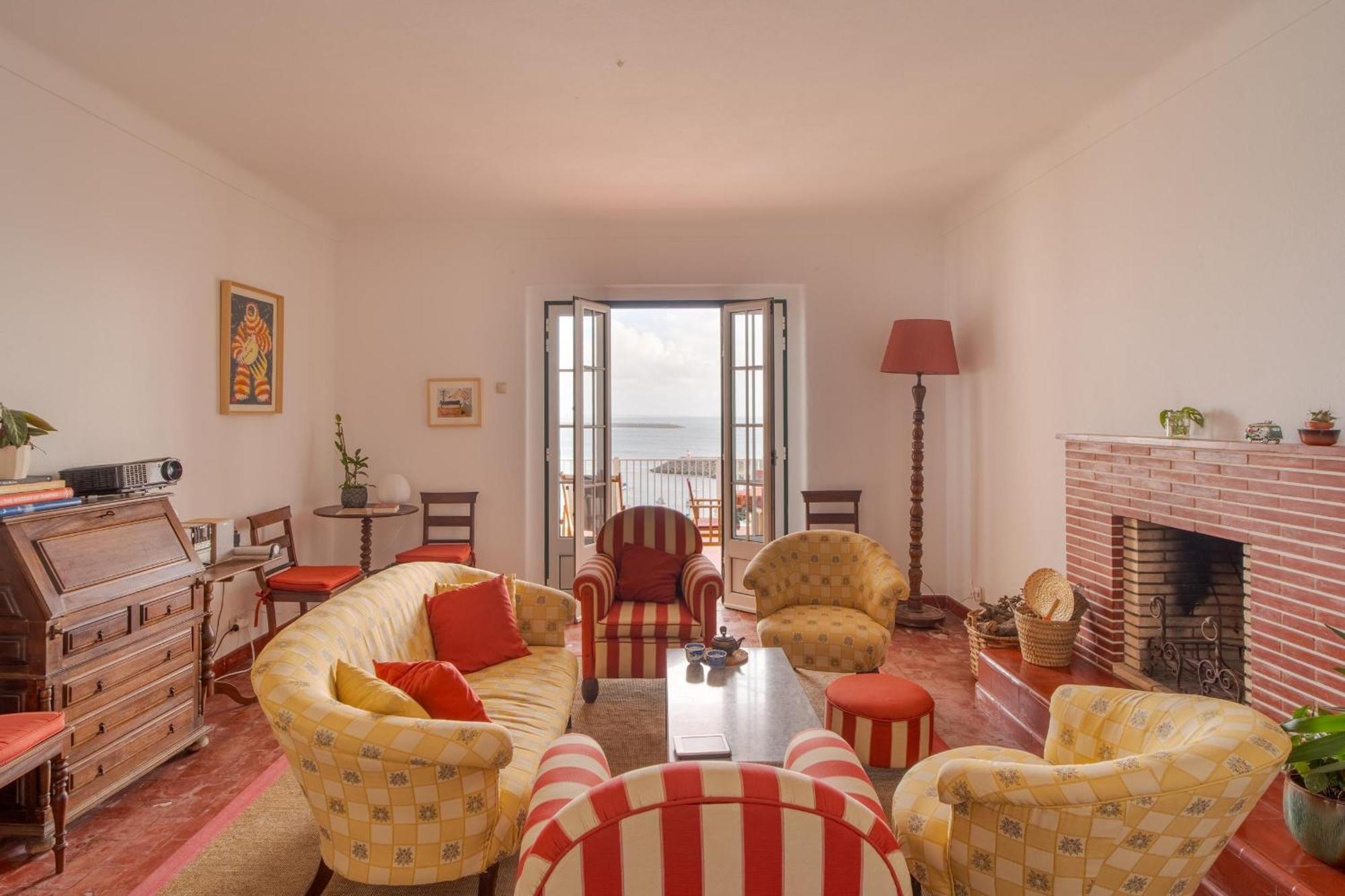 Manas Coliving Apartment Sines Luaran gambar